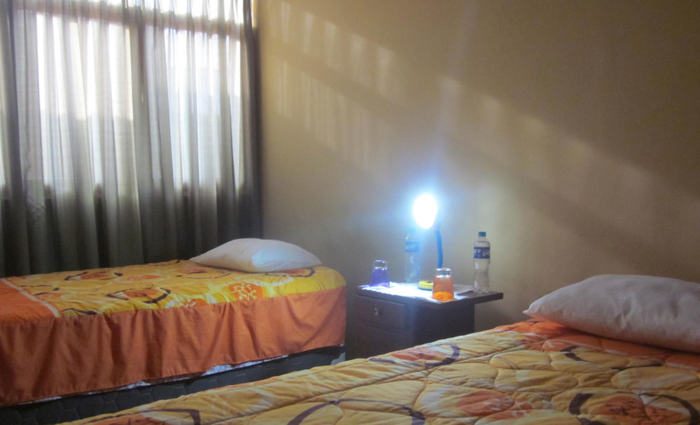 Royal Sweet Dreams Airport B&B Лима Экстерьер фото